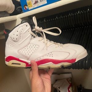 Jordan 6 varsity red